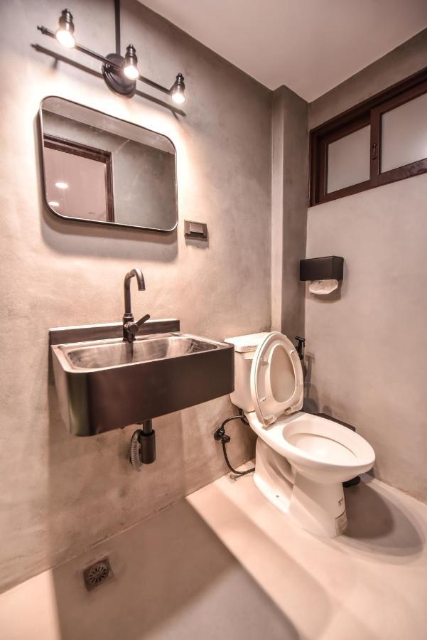 Eryang Homestay Tainan Exterior photo
