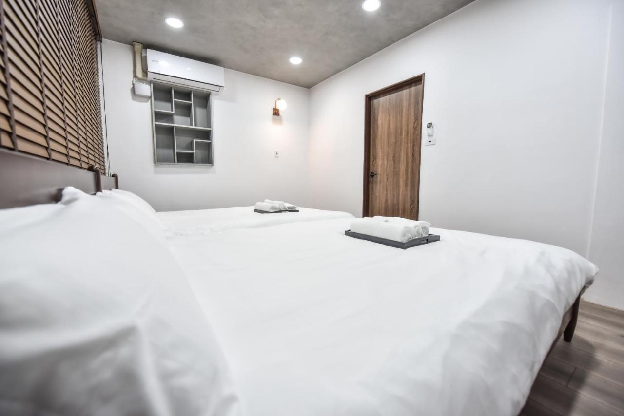 Eryang Homestay Tainan Exterior photo