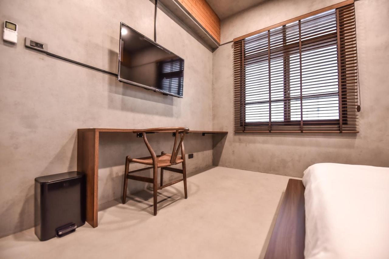 Eryang Homestay Tainan Exterior photo